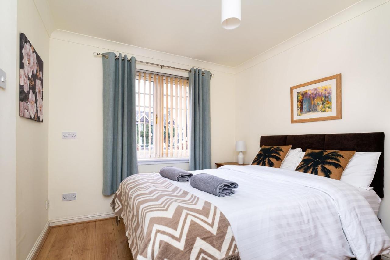 4 Bedroom Townhouse In Stirling Ngoại thất bức ảnh