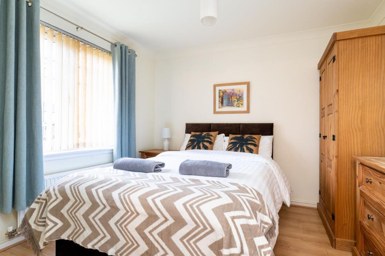 4 Bedroom Townhouse In Stirling Ngoại thất bức ảnh